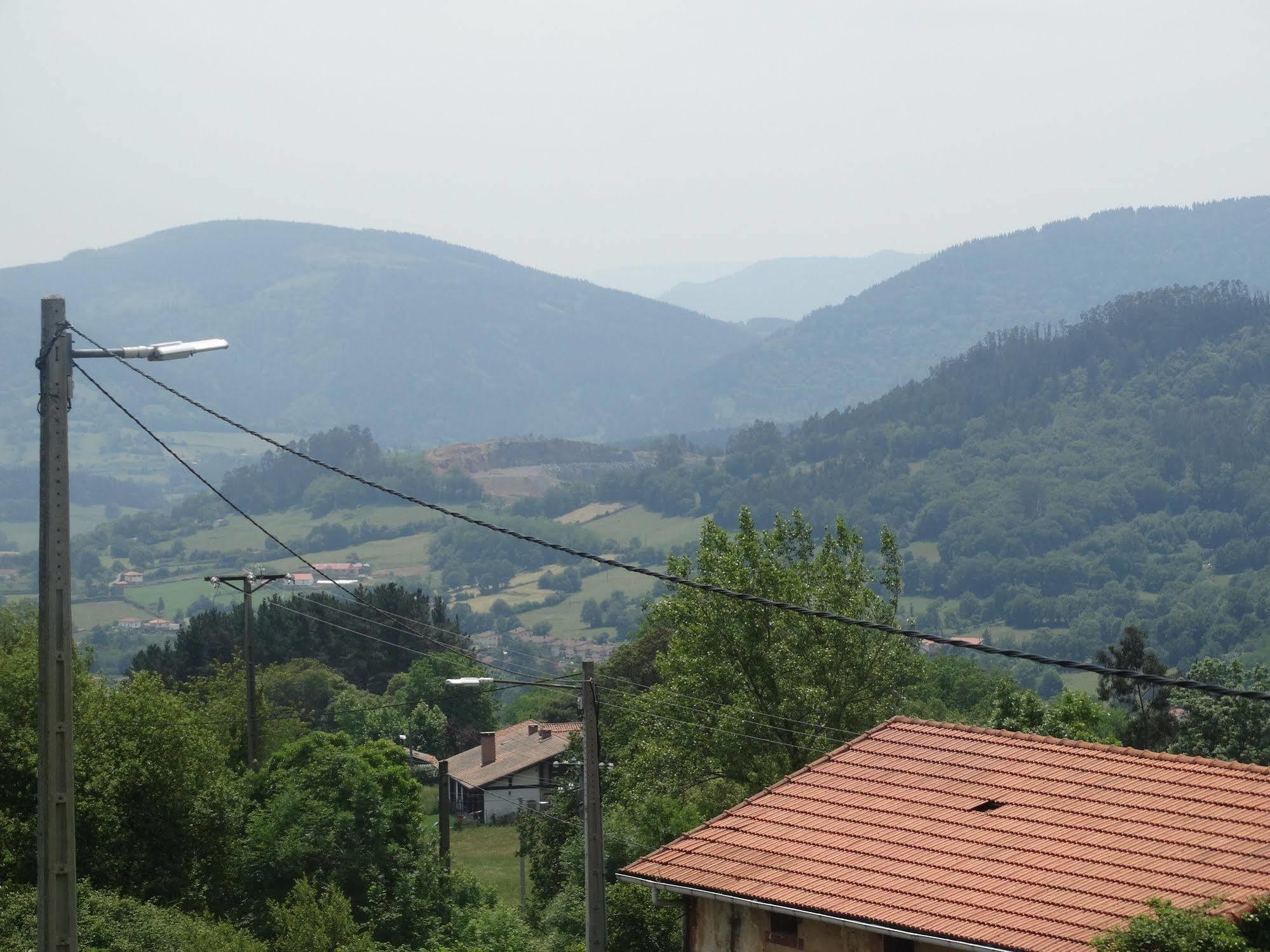 Affittacamere Urrezko Ametsa Sopuerta Esterno foto